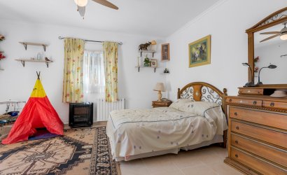 Herverkoop - Villa -
Jacarilla - Inland