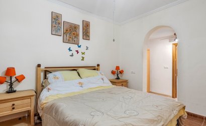 Herverkoop - Villa -
Jacarilla - Inland