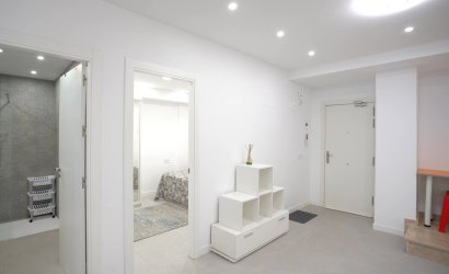 Revente - Apartment -
Finestrat