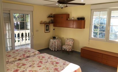 Revente - Villa -
Orihuela Costa - Costa Blanca