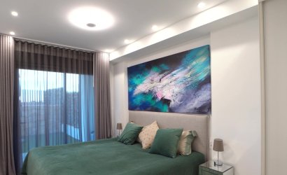 Revente - Apartment -
Finestrat