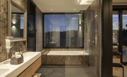 Revente - Villa -
Nueva Andalucía - Costa del Sol