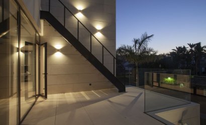 Revente - Villa -
Nueva Andalucía - Costa del Sol