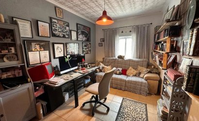 Herverkoop - Villa -
Sax