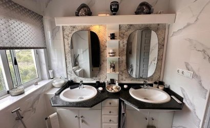 Herverkoop - Villa -
Sax