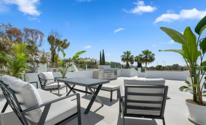 Revente - Apartment -
Marbella - Nueva Andalucía