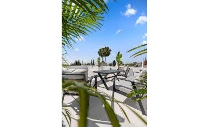 Revente - Apartment -
Marbella - Nueva Andalucía