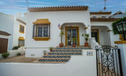 Herverkoop - Villa -
Orihuela Costa - Villamartín