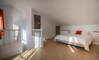 Herverkoop - Villa -
Orihuela Costa - Villamartín