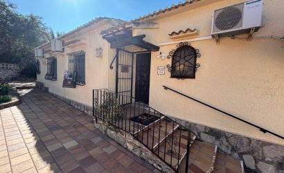 Revente - Villa -
Jávea - Montgó