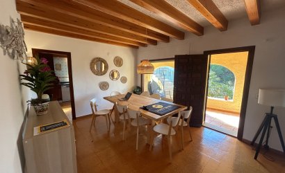 Revente - Villa -
Jávea - Montgó