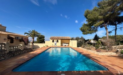 Revente - Villa -
Jávea - Montgó