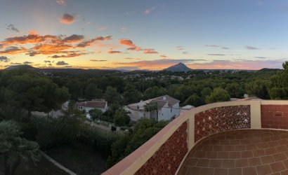 Revente - Villa -
Jávea - Montgó