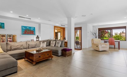 Reventa - Villa -
Elche