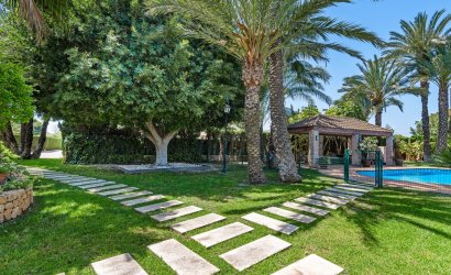 Reventa - Villa -
Elche