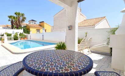 Resale - Villa -
Orihuela Costa - Villamartín