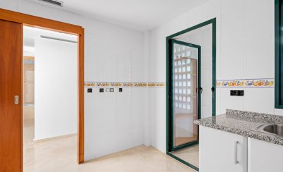 Herverkoop - Apartment -
Altea