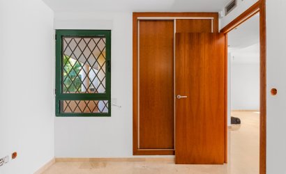 Herverkoop - Apartment -
Altea