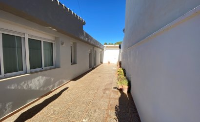 Herverkoop - Herenhuis -
Sax