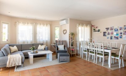 Resale - Villa -
Alfas del Pí