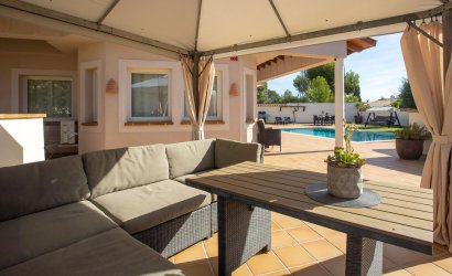 Resale - Villa -
Alfas del Pí