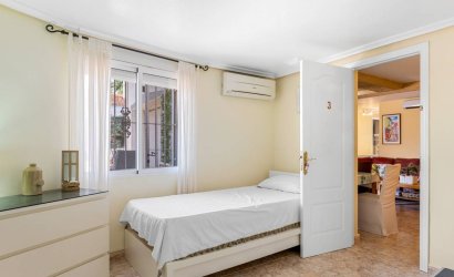 Herverkoop - Villa -
Benijofar