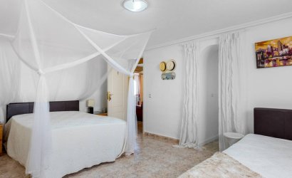 Herverkoop - Villa -
Benijofar