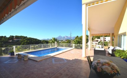 Herverkoop - Villa -
Altea
