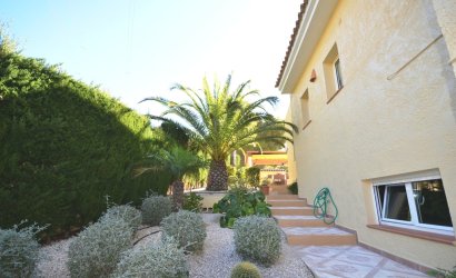 Herverkoop - Villa -
Altea