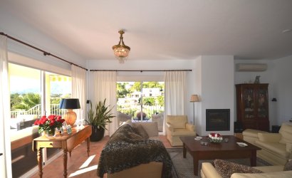 Herverkoop - Villa -
Altea