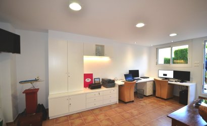 Herverkoop - Villa -
Altea