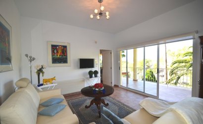 Herverkoop - Villa -
Altea