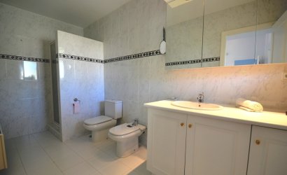 Herverkoop - Villa -
Altea