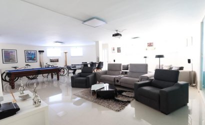 Resale - Villa -
Ciudad Quesada