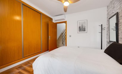 Revente - Villa -
Los Montesinos - La Herrada