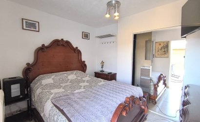 Herverkoop - Villa -
Villena - Inland