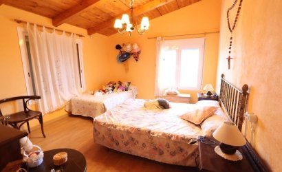 Herverkoop - Villa -
Fortuna - Inland