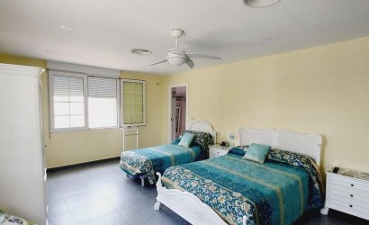 Reventa - Villa -
Orihuela Costa - Cabo Roig