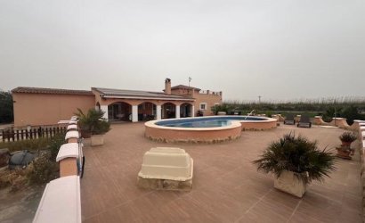 Herverkoop - Finca -
Dolores - Comunidad Valenciana