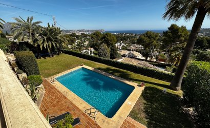 Resale - Villa -
Jávea - Pinosol