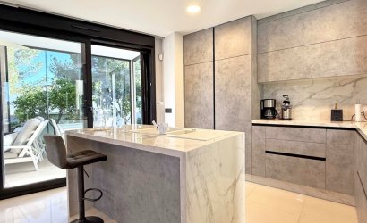 Herverkoop - Villa -
Orihuela Costa - Costa Blanca