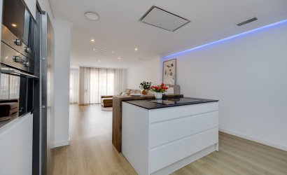 Herverkoop - Apartment -
Torrevieja - Centro