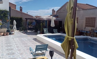 Reventa - Villa -
Orihuela - La Florida