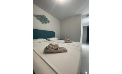 Revente - Apartment -
Benidorm - Zona de Poniente