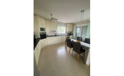 Herverkoop - Villa -
Algorfa - Inland