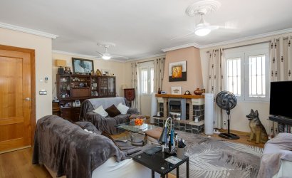 Herverkoop - Villa -
Torrevieja - Los Balcones