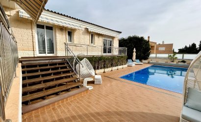Herverkoop - Villa -
Torrevieja - Costa Blanca