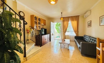 Reventa - Duplex -
Torrevieja - Costa Blanca