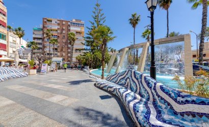 Revente - Apartment -
Torrevieja - Centro