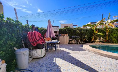 Resale - Town House -
San Miguel de Salinas - Inland